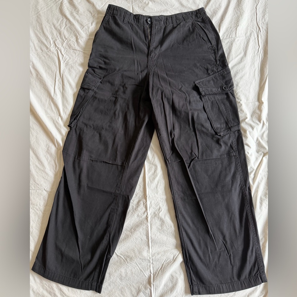 Zara Men's Cargo Pants in Black